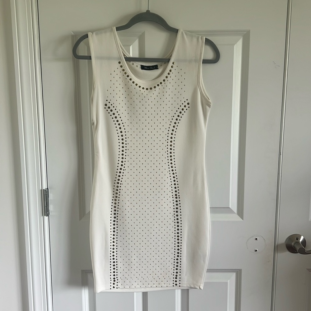 Miss Finch Sleeveless Dress WHITE WITH GOLD STUDDS MINI SZ Medium